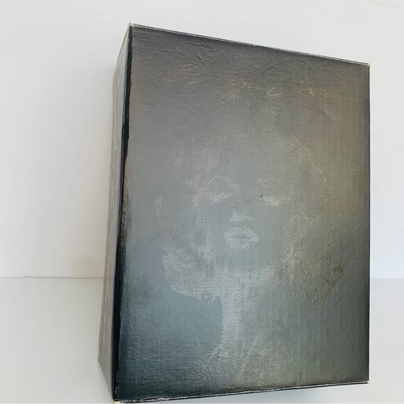 1995 Marilyn Monroe Fossil Watch and Wood Picture Box main image 12